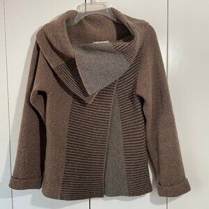 A. IDA Sweater Brown Size M Wool Blend Crop Wrap Italian Cardigan Slim Fit